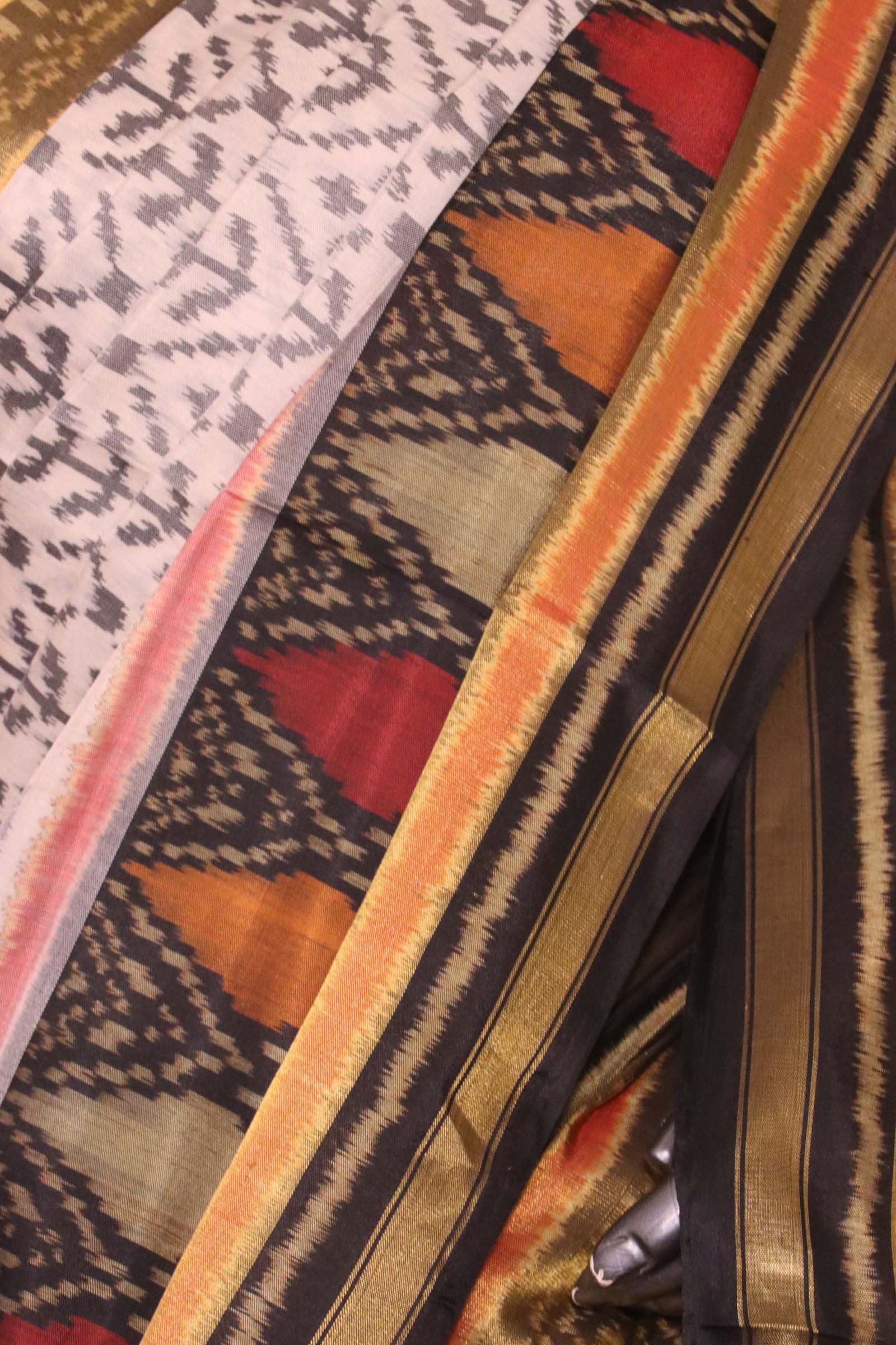 Pure Handloom Patola Ikat Silk Saree AL200444